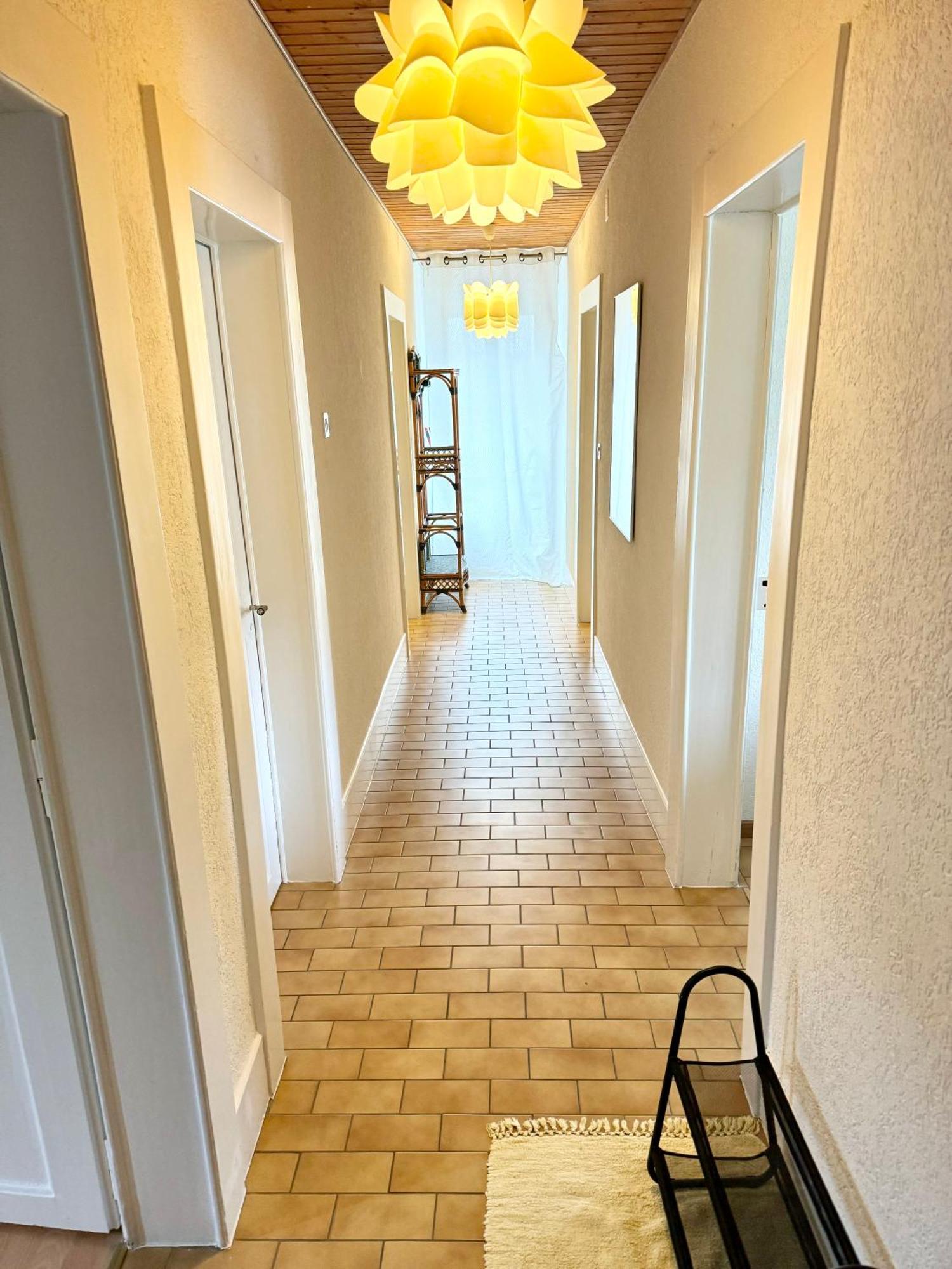 Flat Apartment *